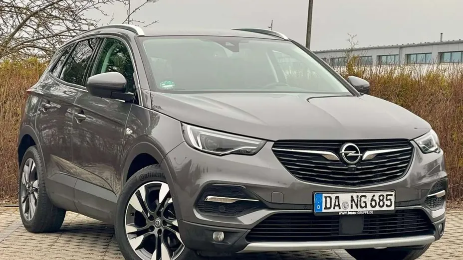 OPEL Grandland X -