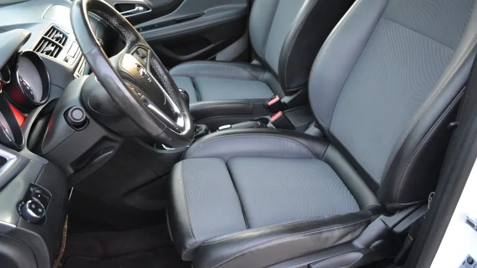 OPEL Mokka -