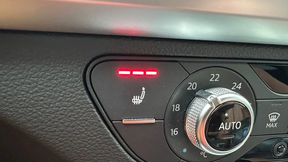 AUDI Q5 -