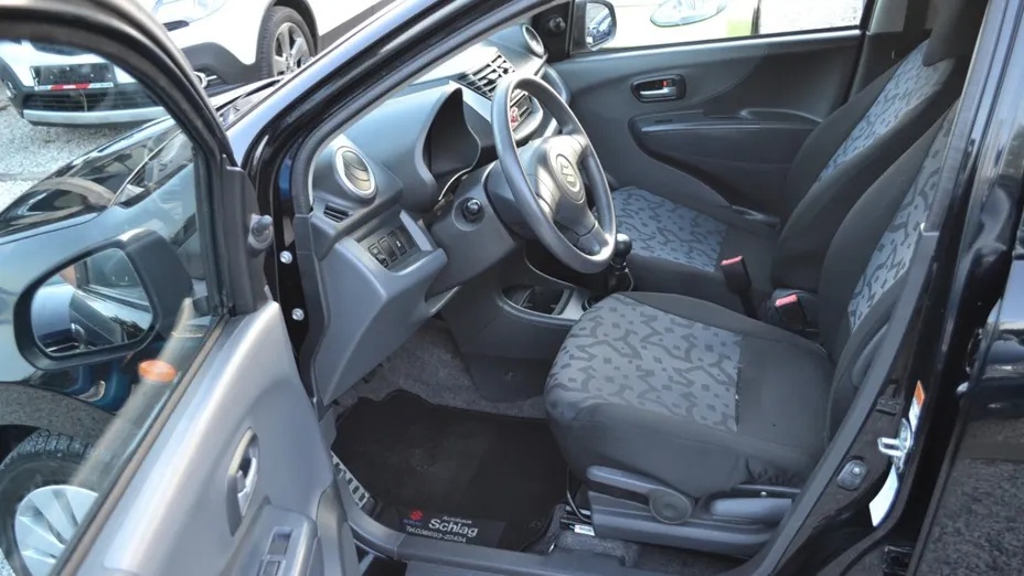 SUZUKI Alto -