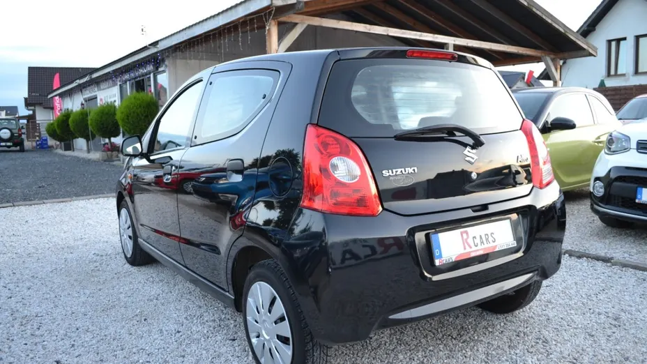 SUZUKI Alto -