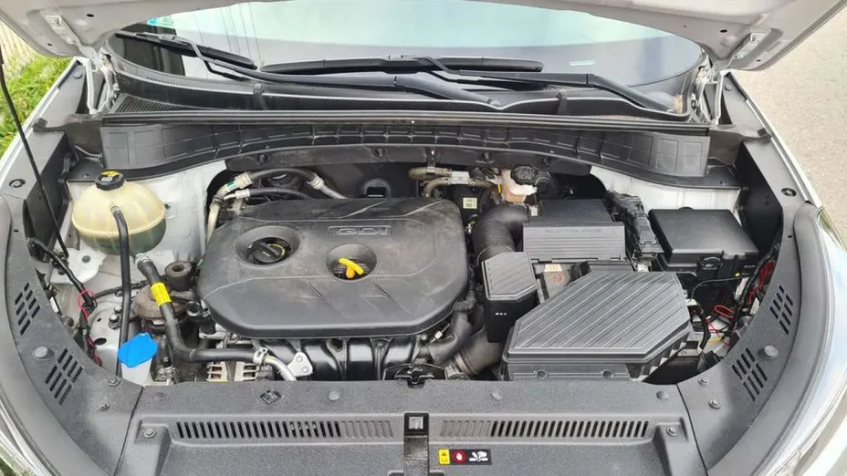 HYUNDAI Tucson -