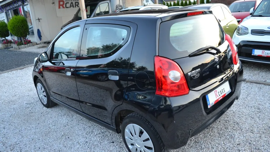 SUZUKI Alto -
