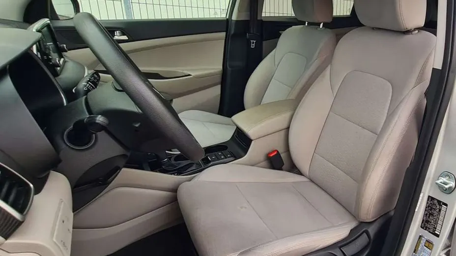 HYUNDAI Tucson -