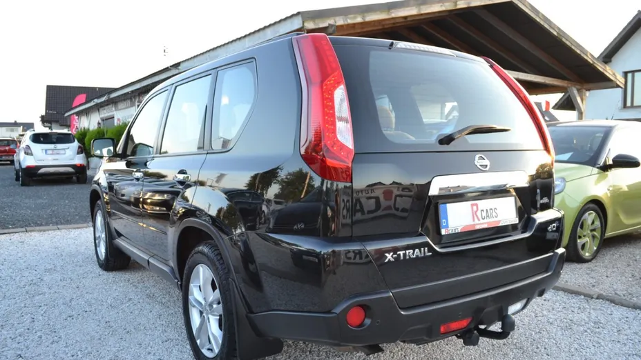 NISSAN X-Trail -