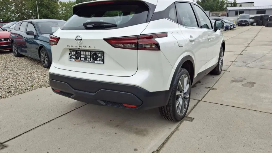 NISSAN Qashqai -