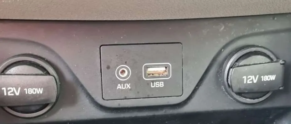 HYUNDAI Tucson -
