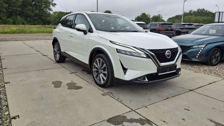 NISSAN Qashqai -