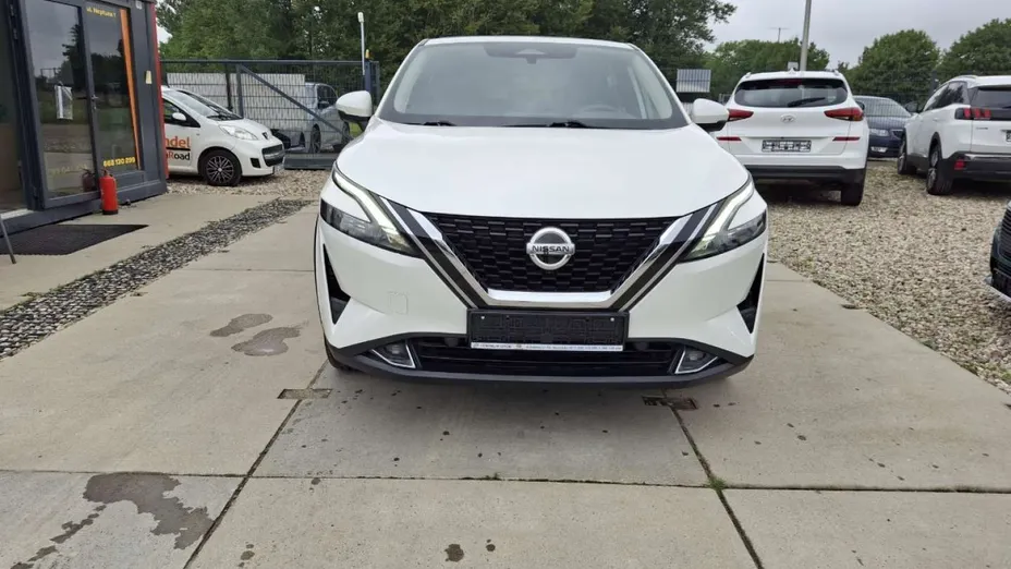 NISSAN Qashqai -