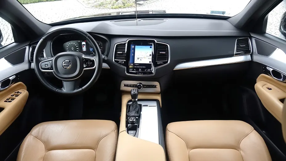 VOLVO XC90 -