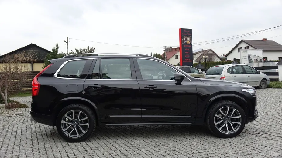 VOLVO XC90 -