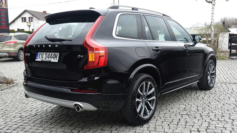 VOLVO XC90 -