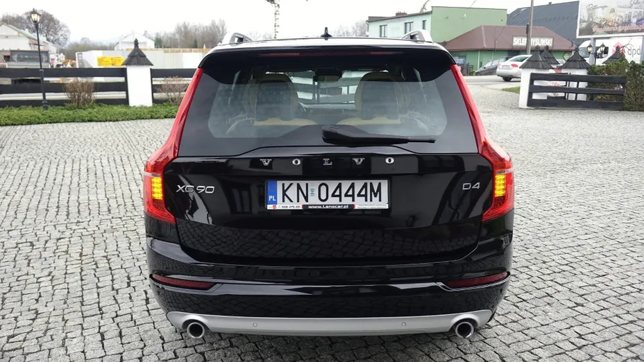 VOLVO XC90 -