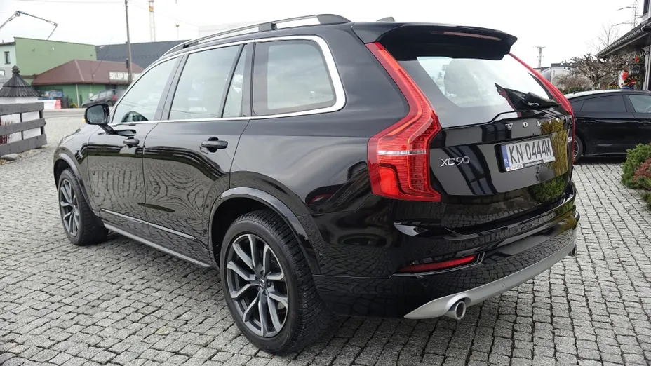 VOLVO XC90 -