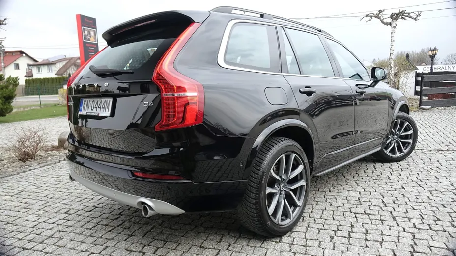 VOLVO XC90 -