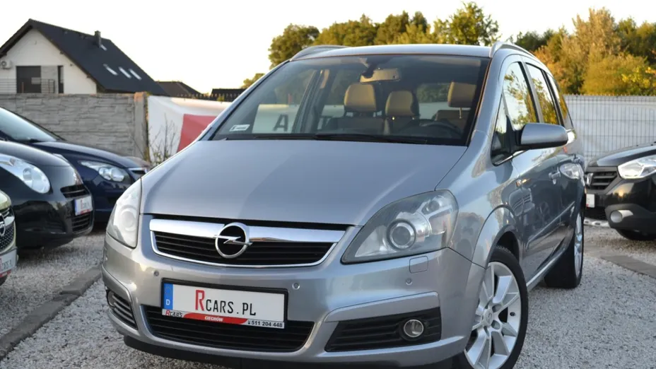 OPEL Zafira -