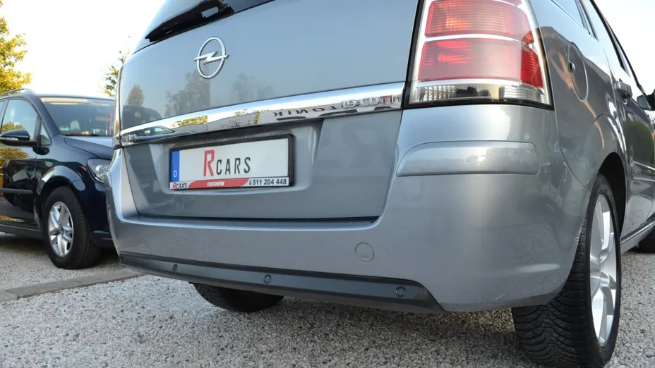 OPEL Zafira -