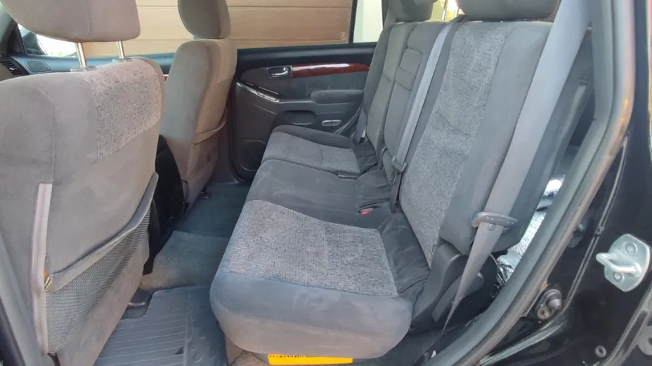 TOYOTA Land Cruiser -