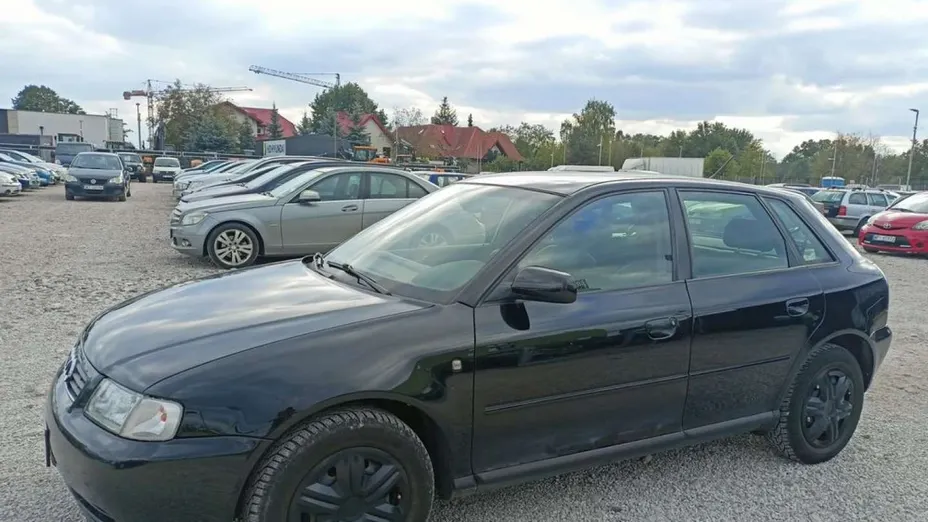 AUDI A3 -