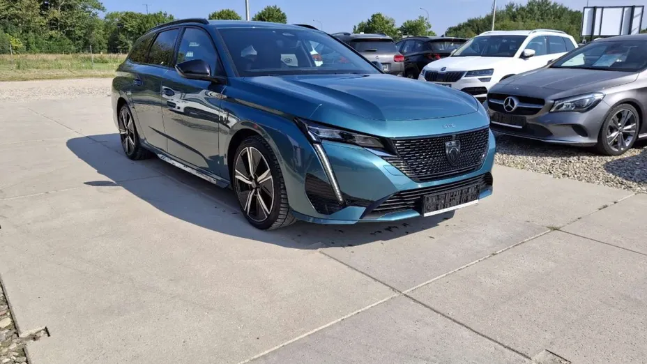 PEUGEOT 308 -