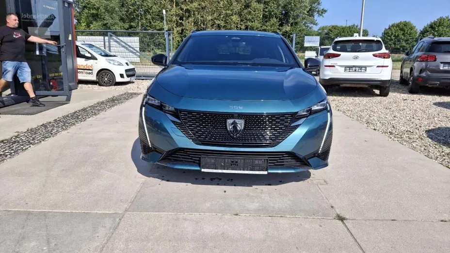 PEUGEOT 308 -