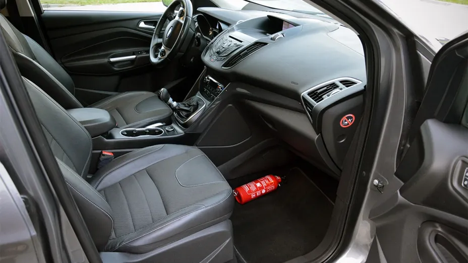 FORD Kuga -