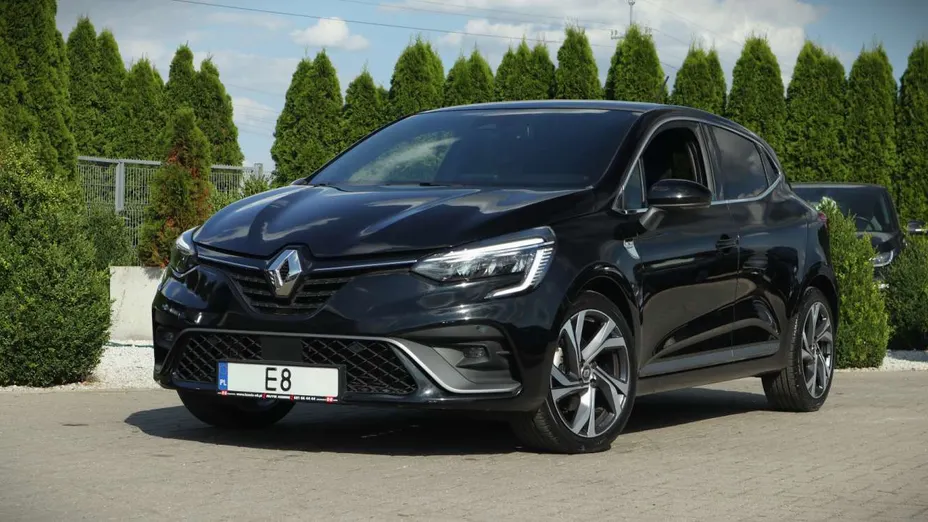 RENAULT Clio -