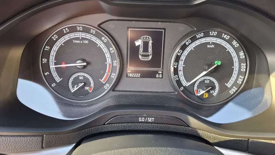 SKODA Karoq -