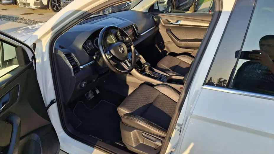 SKODA Karoq -