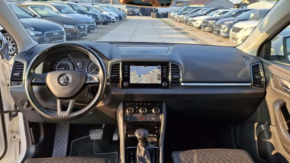 SKODA Karoq -
