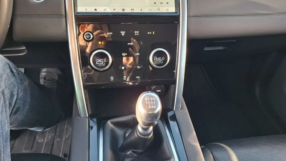 LAND ROVER Discovery Sport -