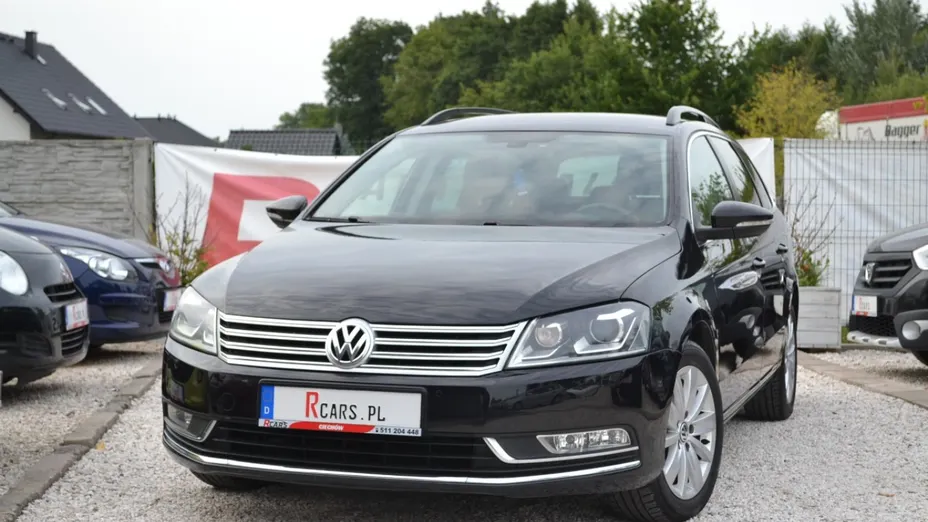 VOLKSWAGEN Passat -