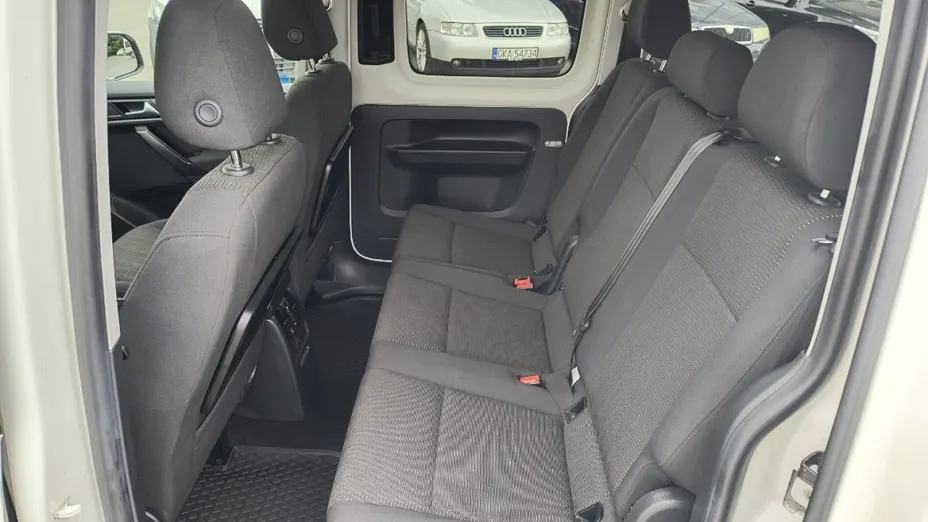VOLKSWAGEN Caddy -