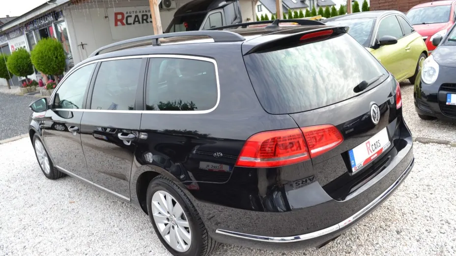 VOLKSWAGEN Passat -