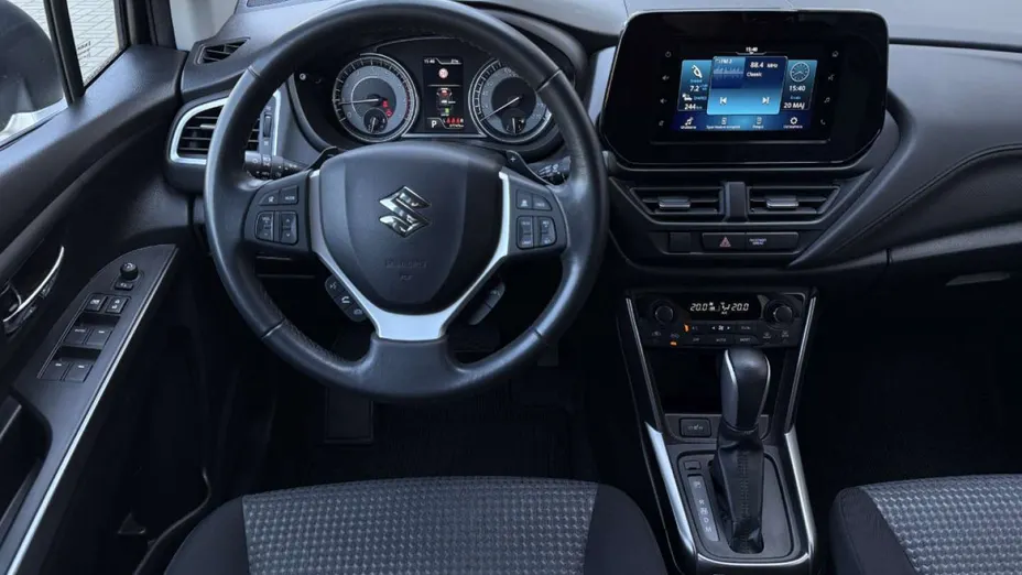 SUZUKI SX4 -