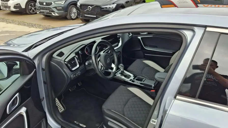 KIA ProCeed -