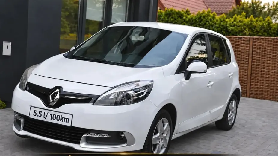 RENAULT Scenic -