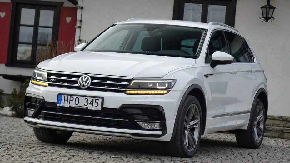 VOLKSWAGEN Tiguan -