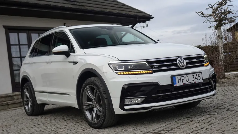 VOLKSWAGEN Tiguan -