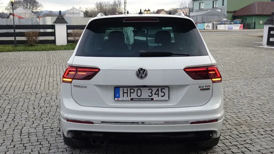 VOLKSWAGEN Tiguan -
