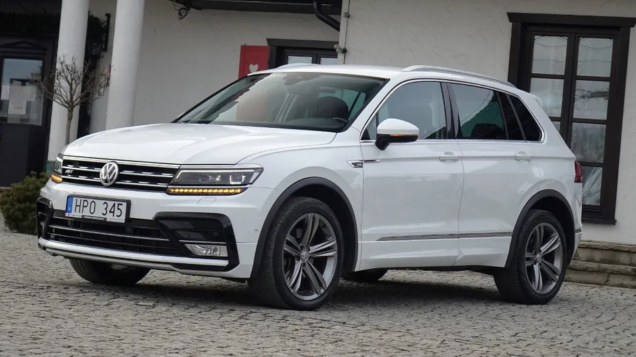 VOLKSWAGEN Tiguan -