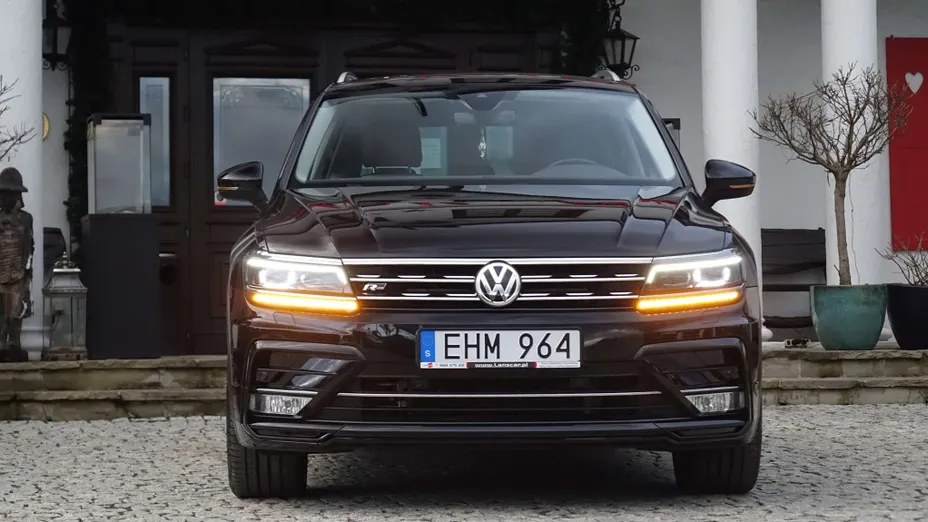 VOLKSWAGEN Tiguan -