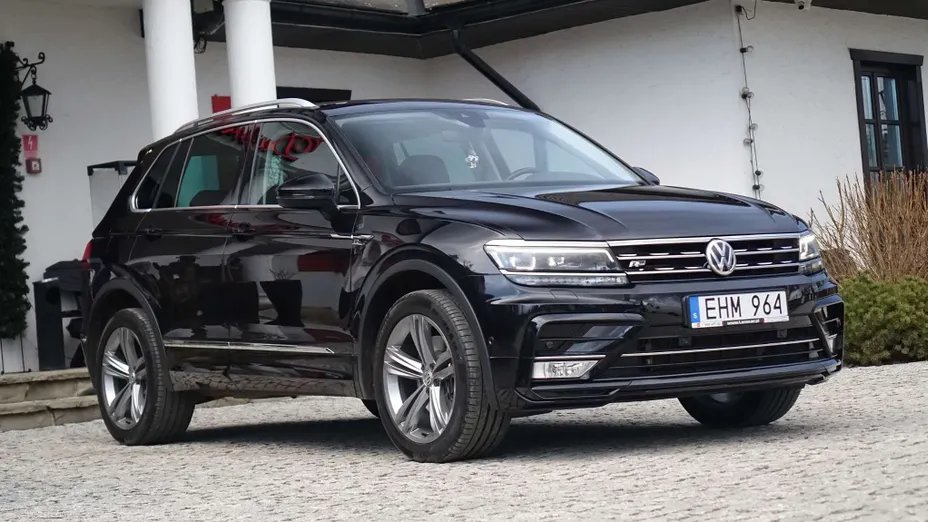 VOLKSWAGEN Tiguan -