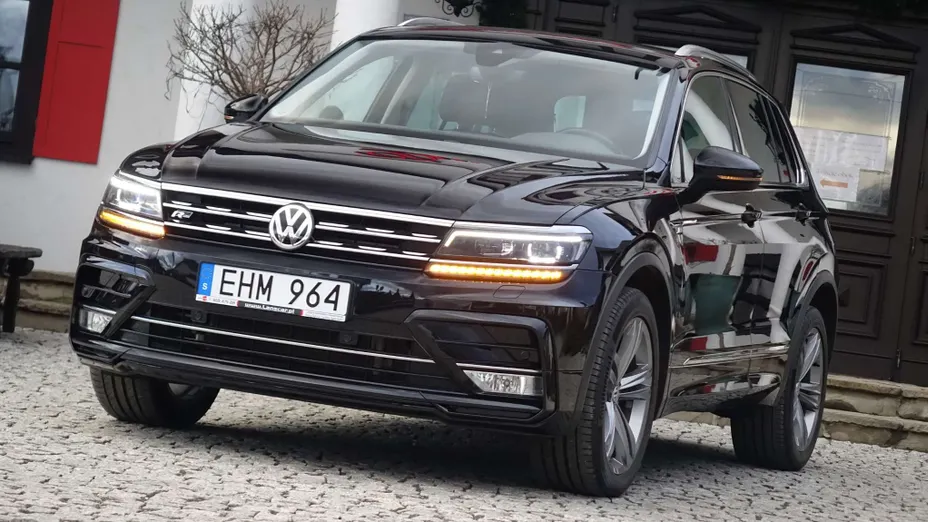 VOLKSWAGEN Tiguan -