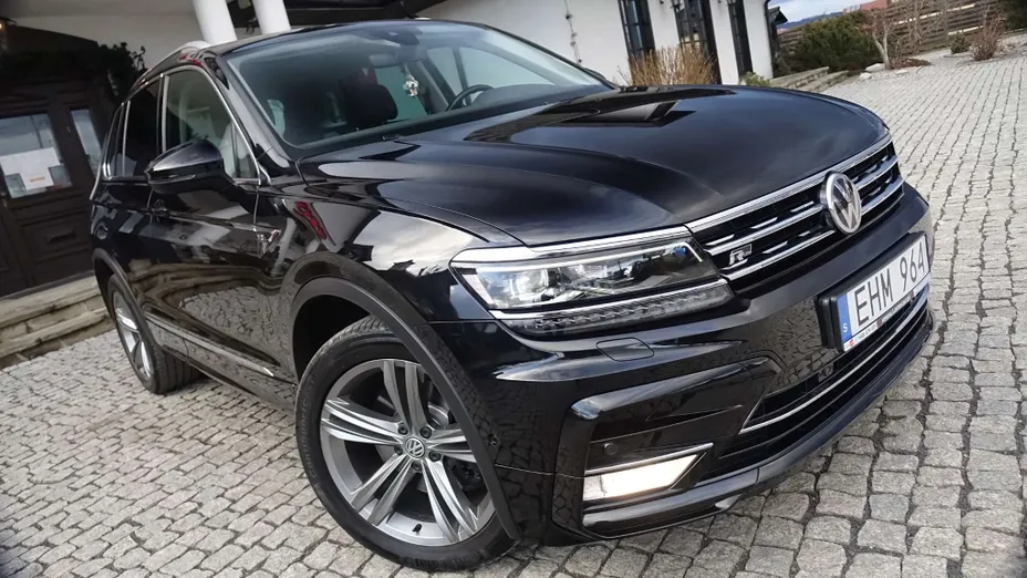 VOLKSWAGEN Tiguan -