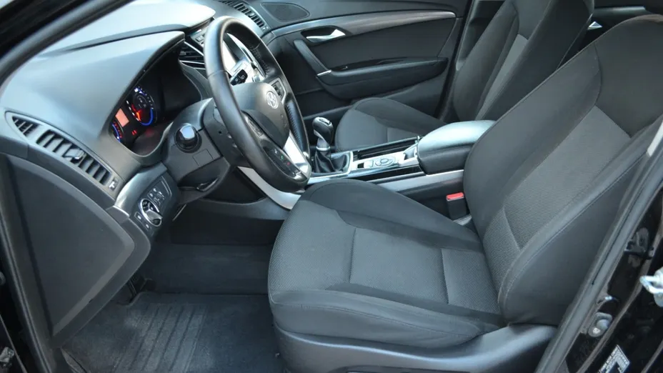 HYUNDAI i40 -