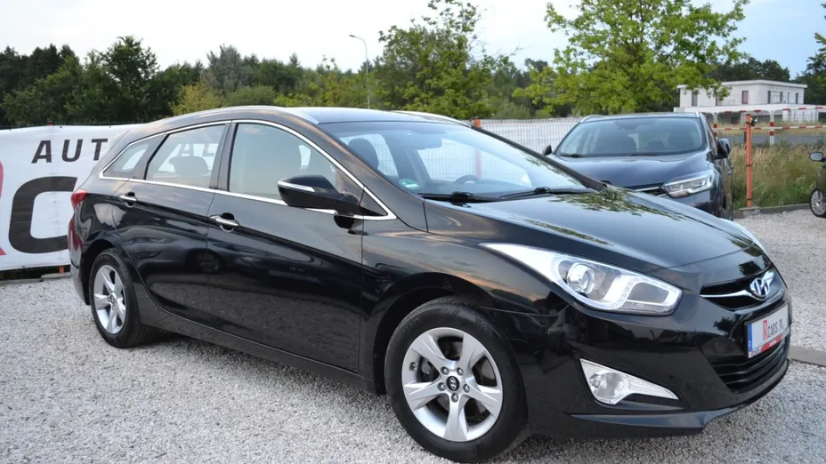 HYUNDAI i40 -