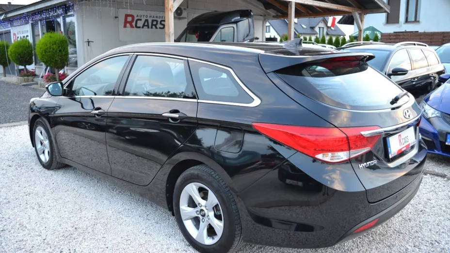 HYUNDAI i40 -