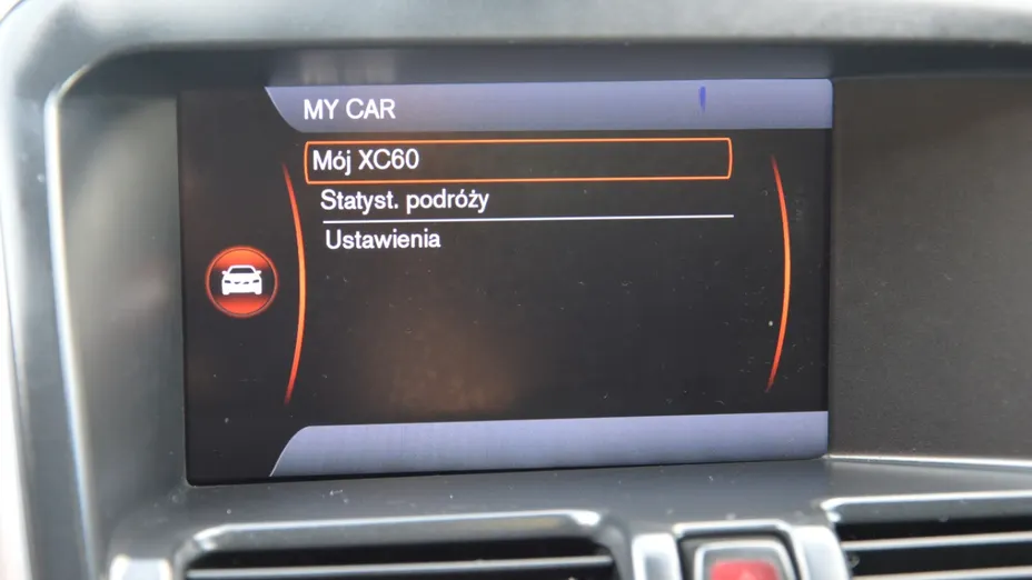 VOLVO XC60 -