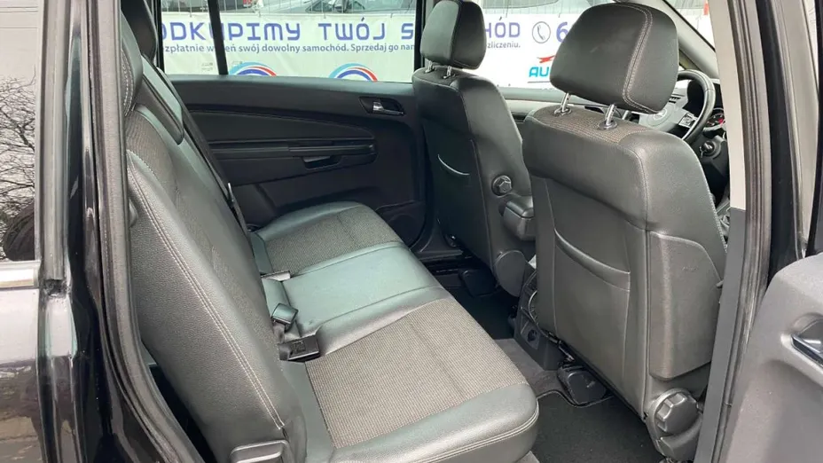 OPEL Zafira -